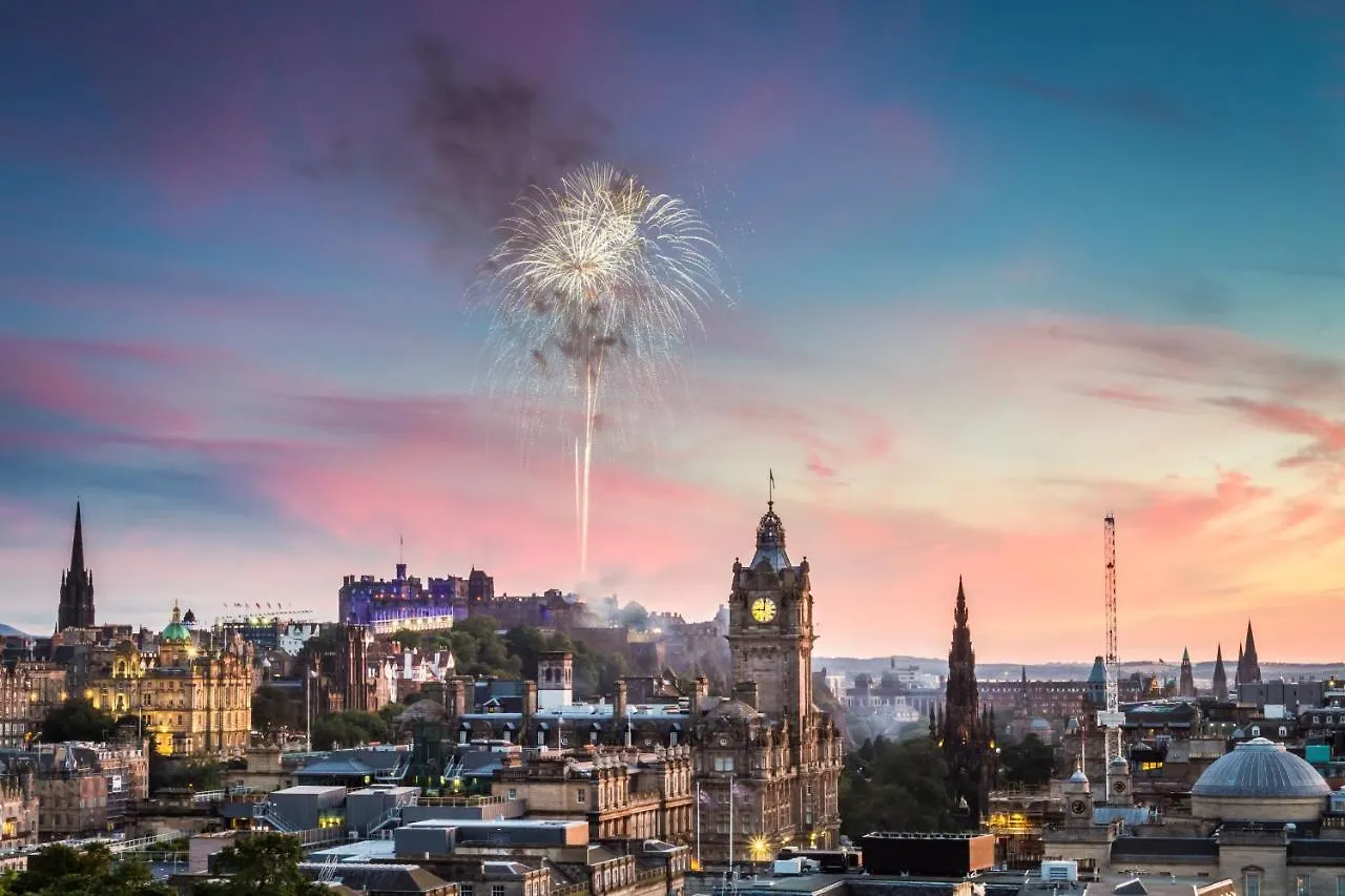 Pass The Keys Spacious 2-Br Flat For 4 In Morningside Edinburgh Apartment