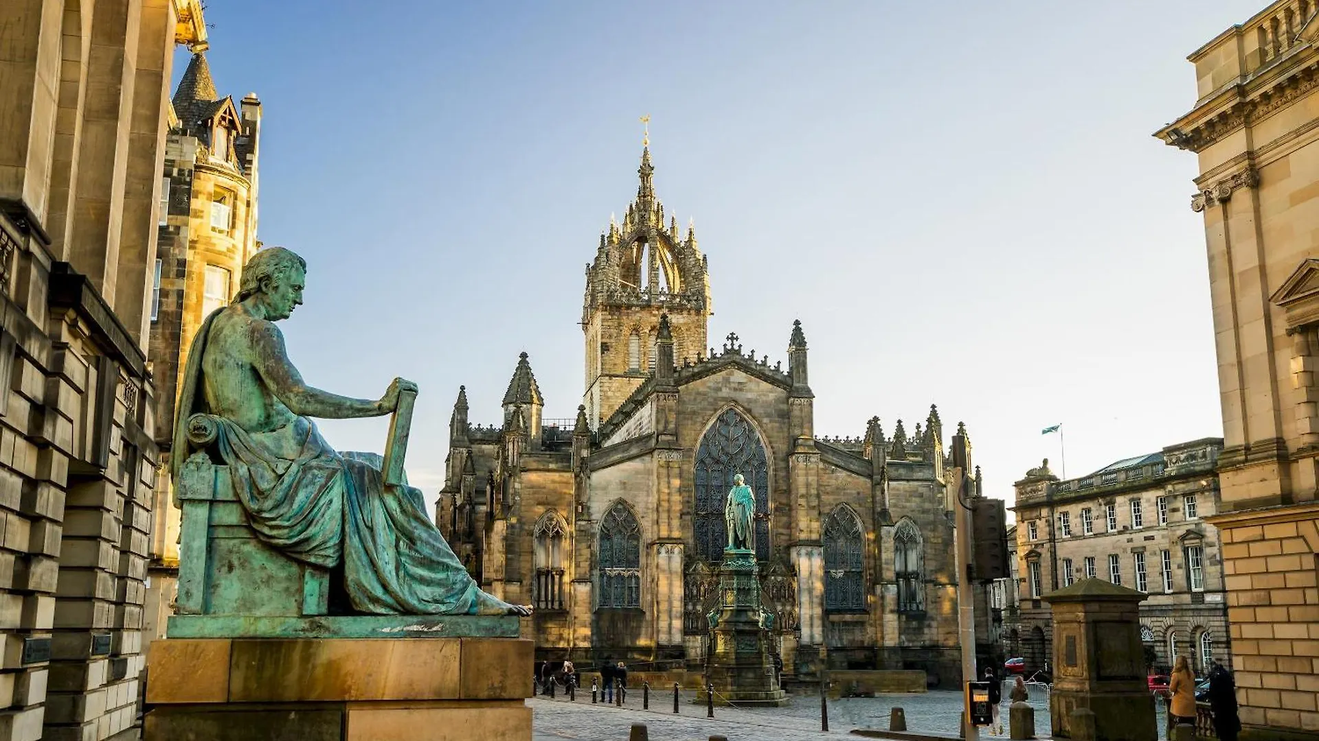 Pass The Keys Spacious 2-Br Flat For 4 In Morningside Edinburgh 0*,  United Kingdom